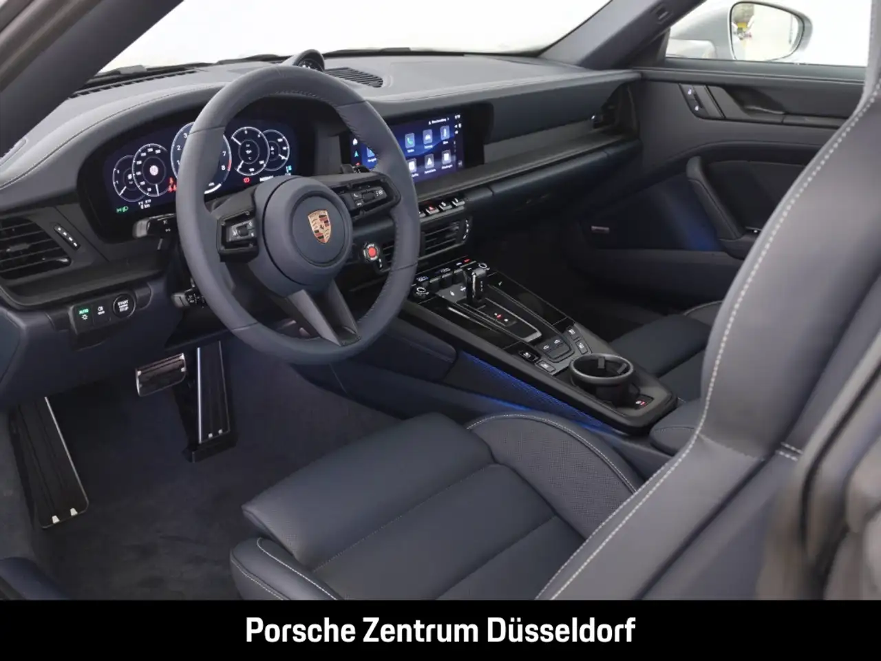 Porsche 992 911 4