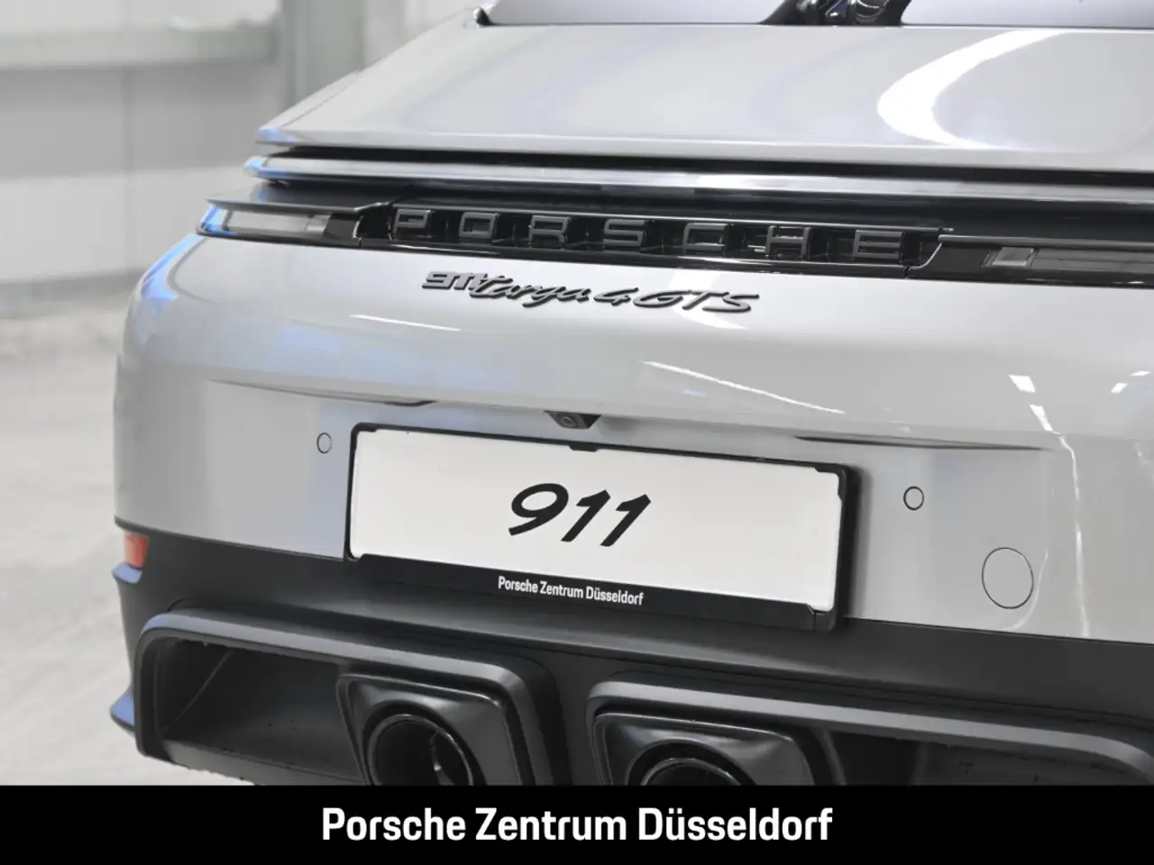 Porsche 992 911 12