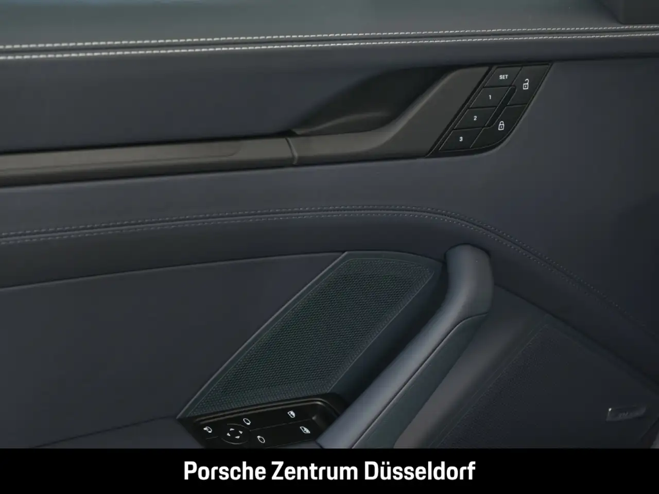 Porsche 992 911 14