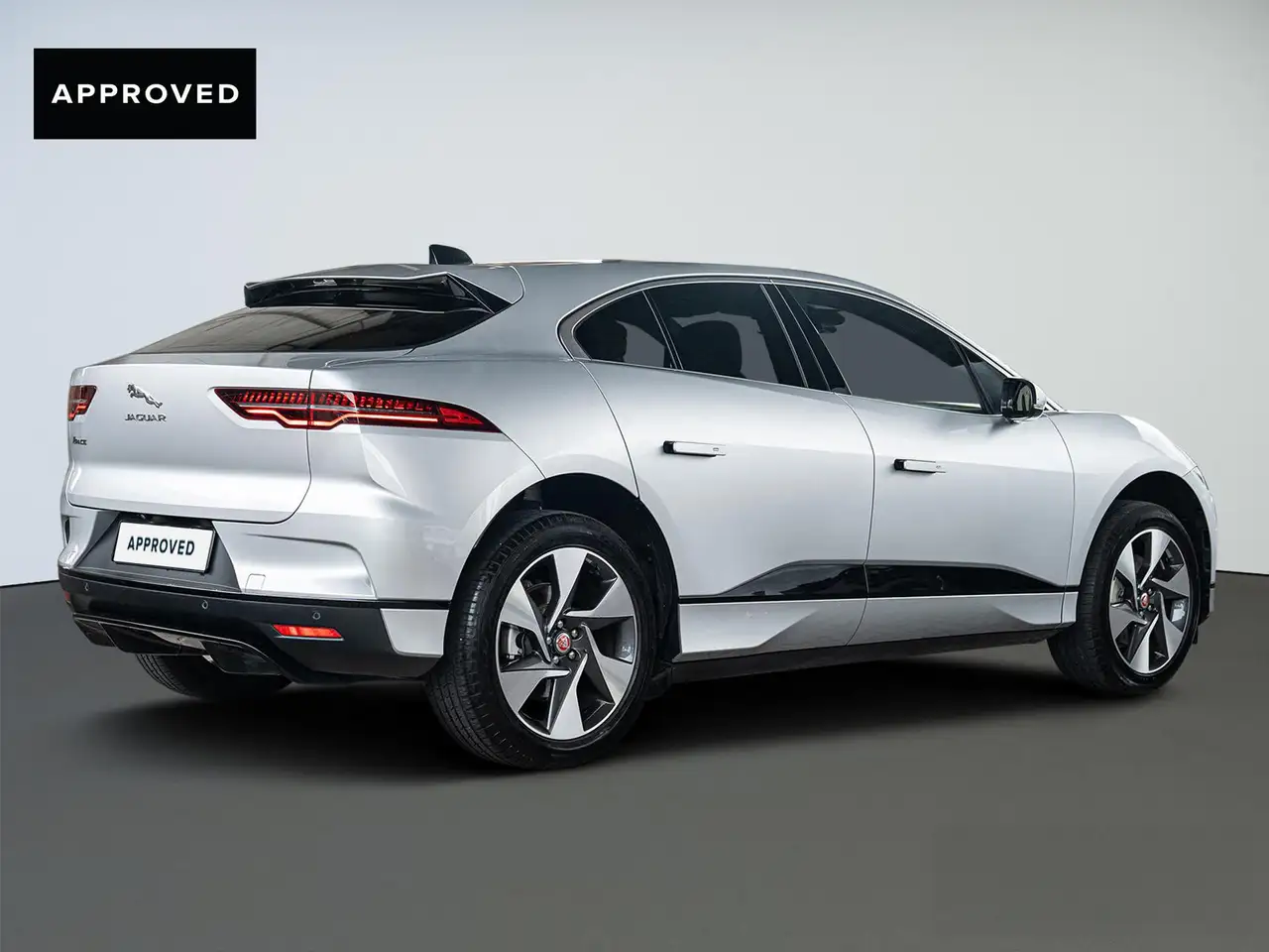 Jaguar I-Pace 6