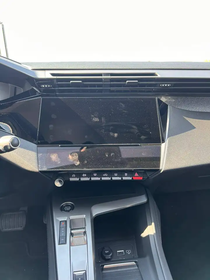 Peugeot 308 9