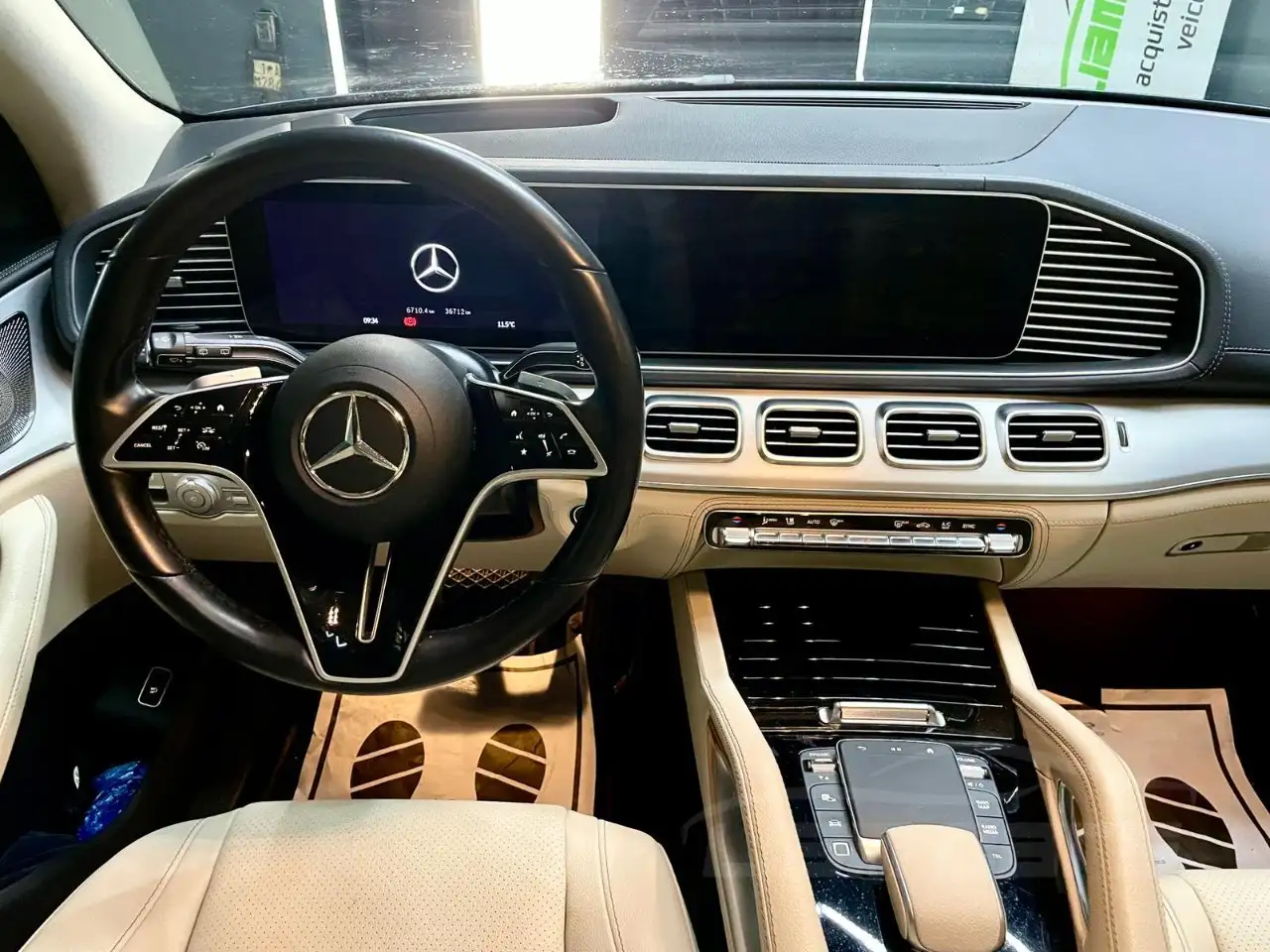 Mercedes-Benz GLE 300 11