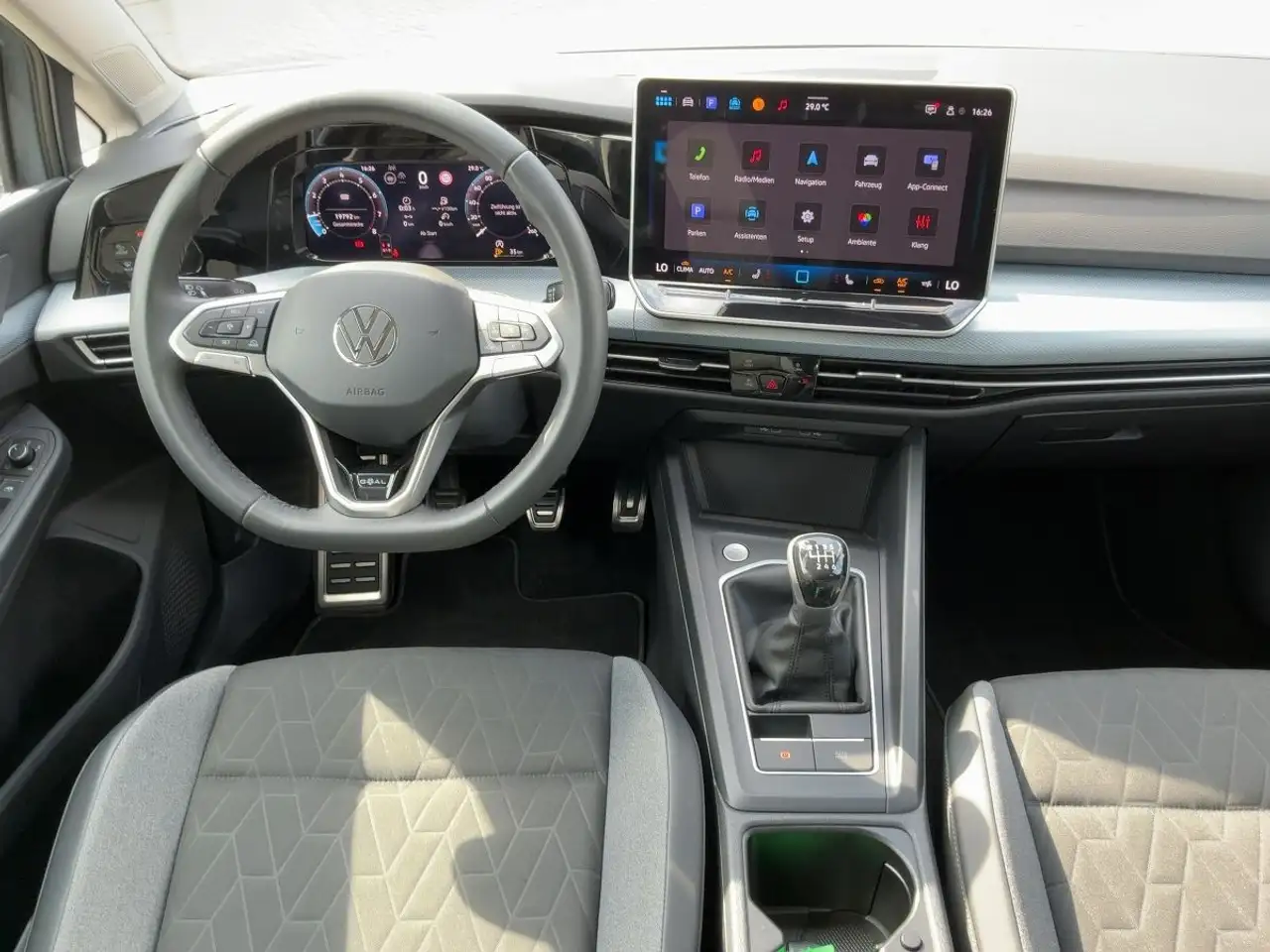 Volkswagen Golf 9