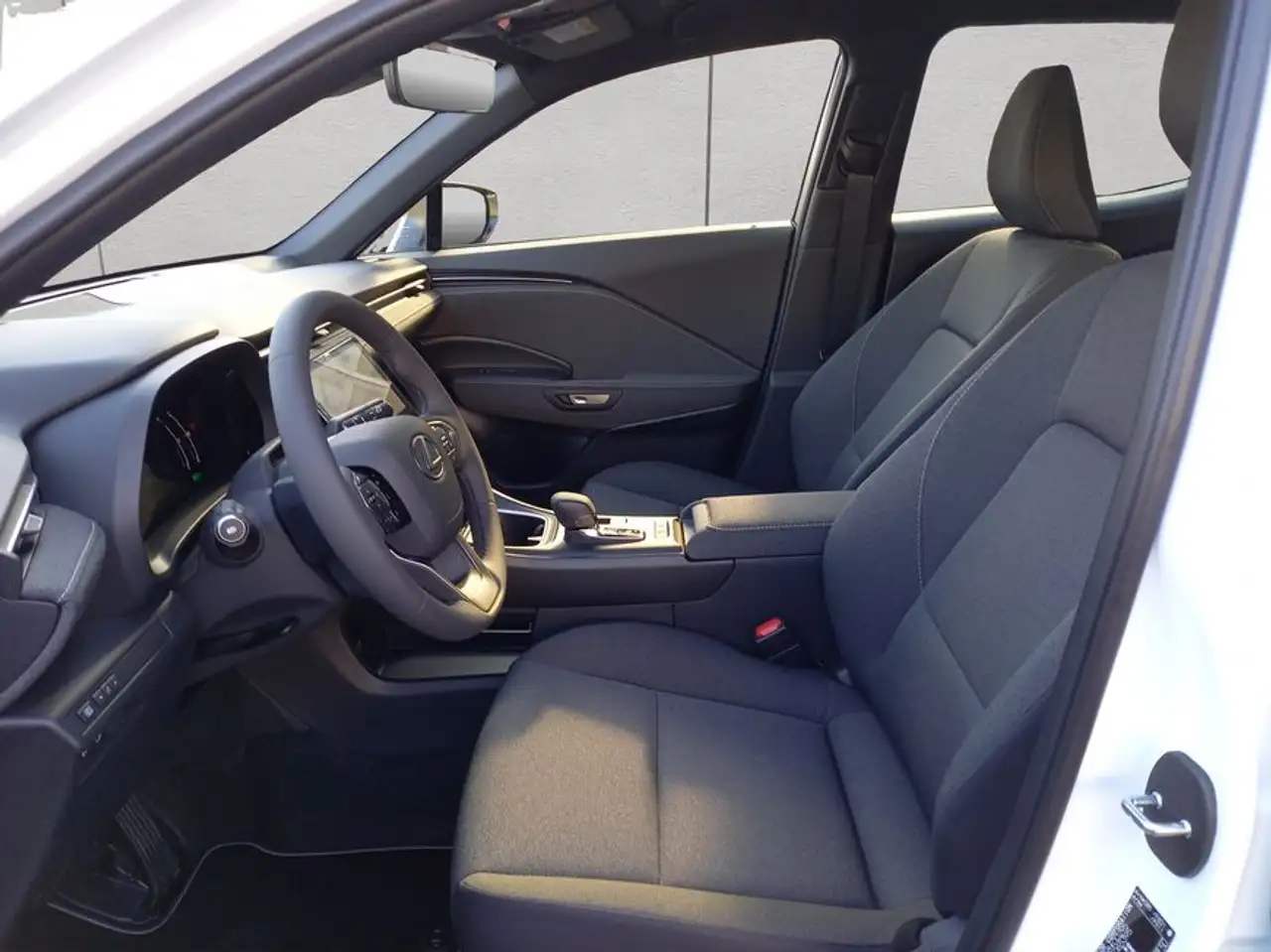 Lexus LBX 10
