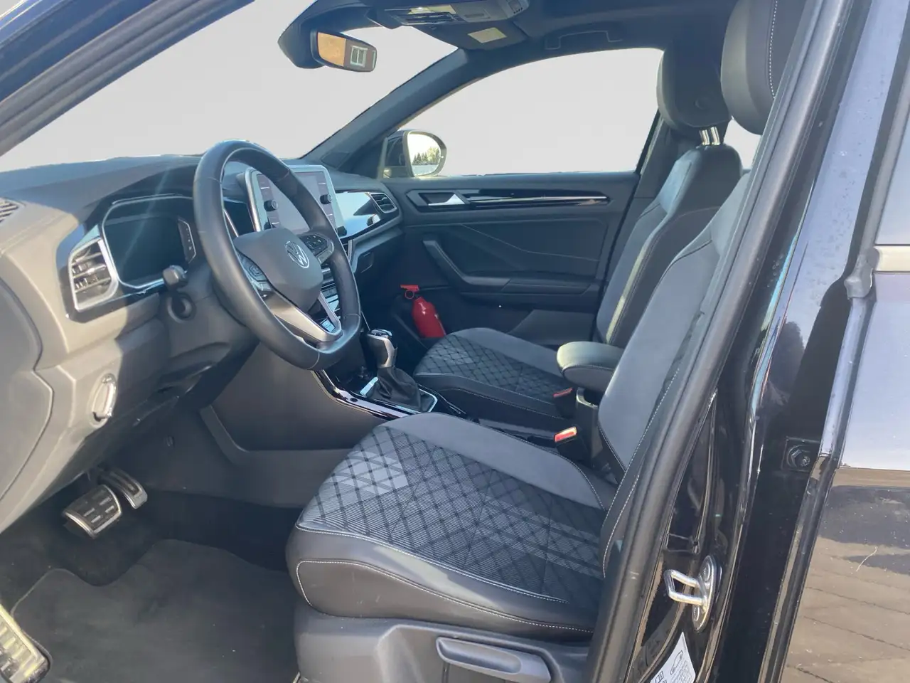 Volkswagen T-Roc 10