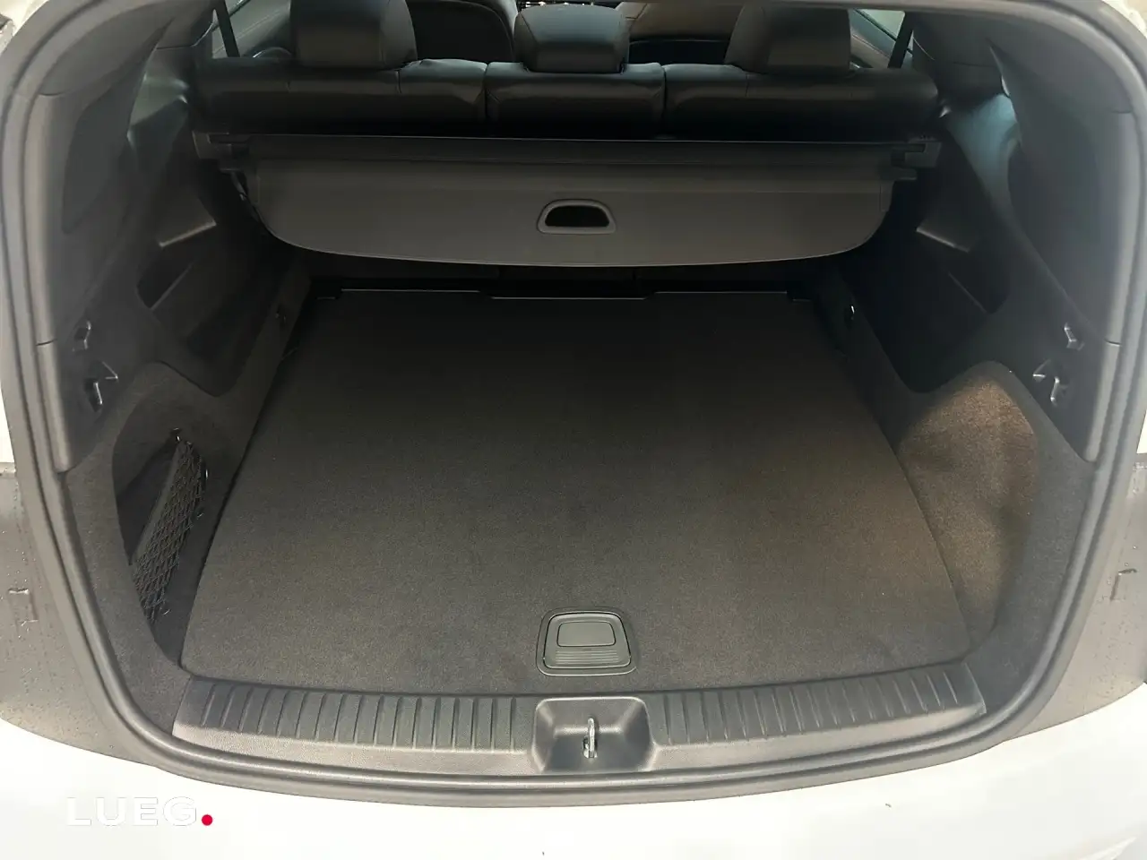 Mercedes-Benz GLB 350 16