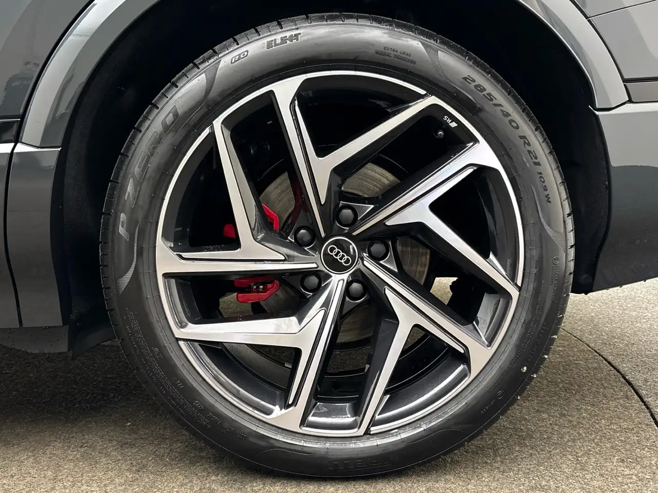 Audi Q6 7