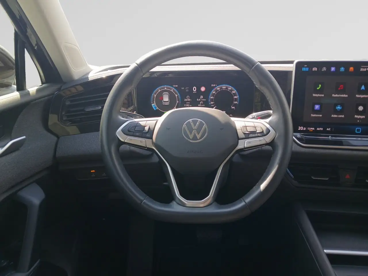 Volkswagen Tiguan 7