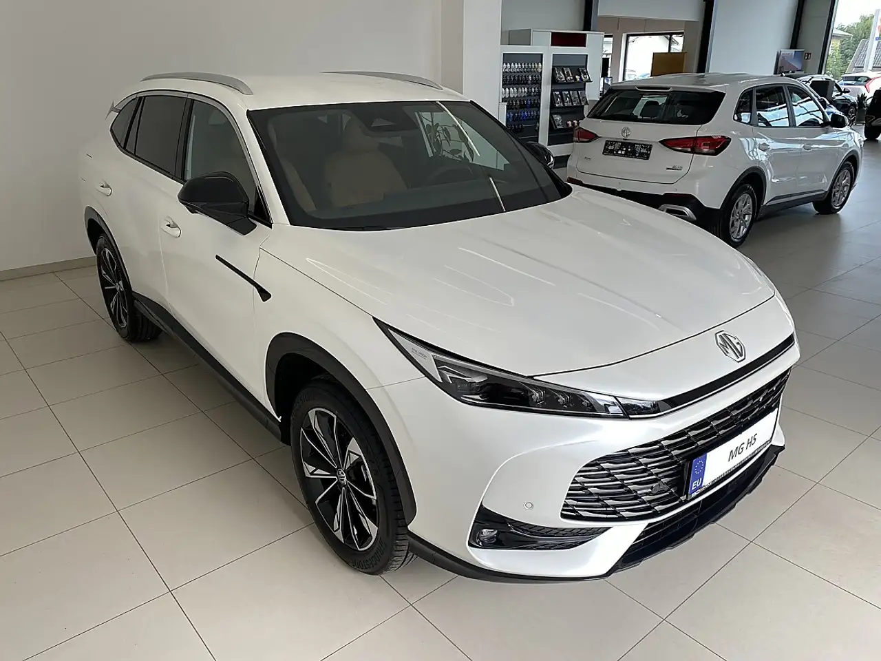 MG HS Hybrid+ 6