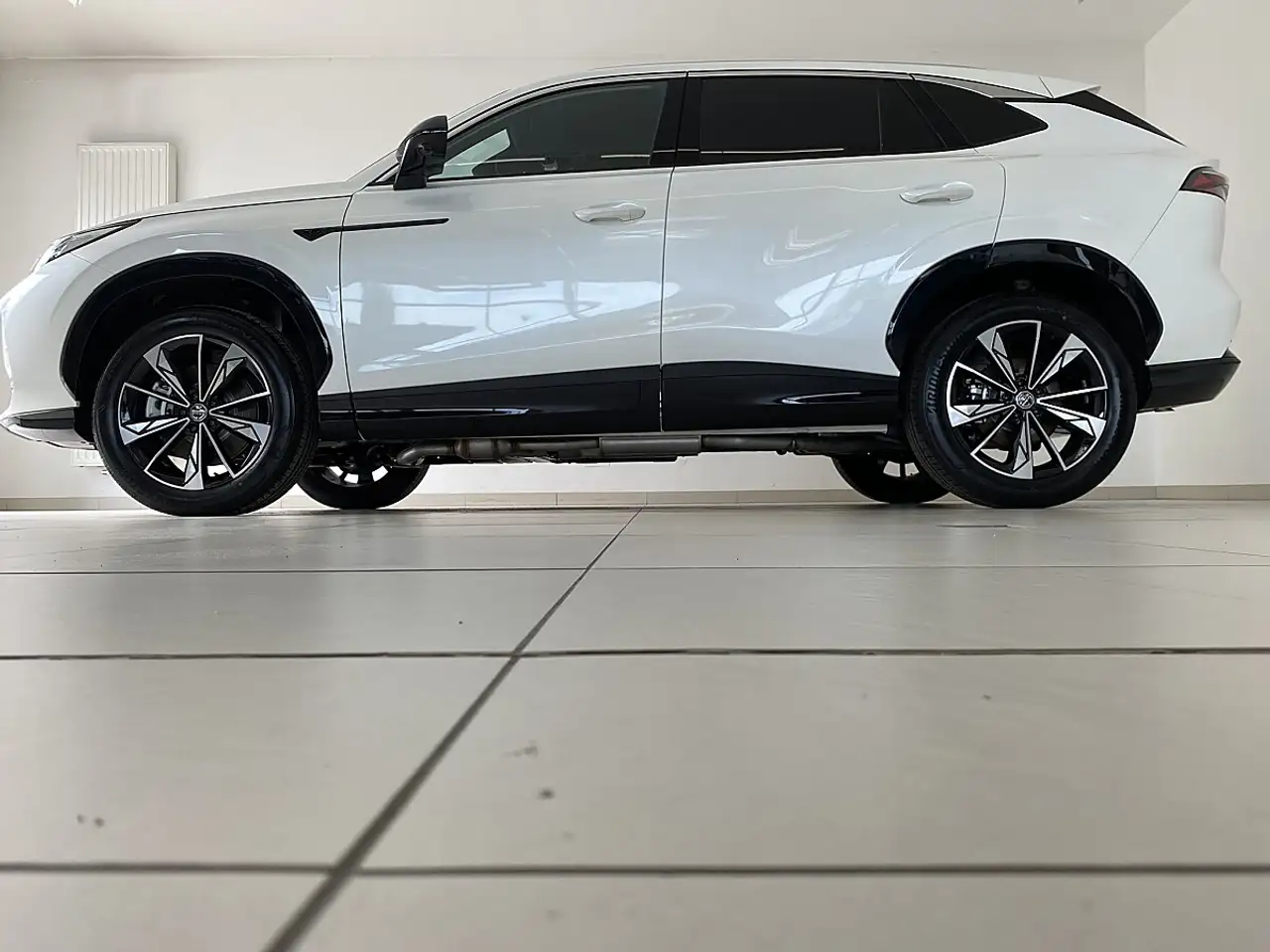 MG HS Hybrid+ 11