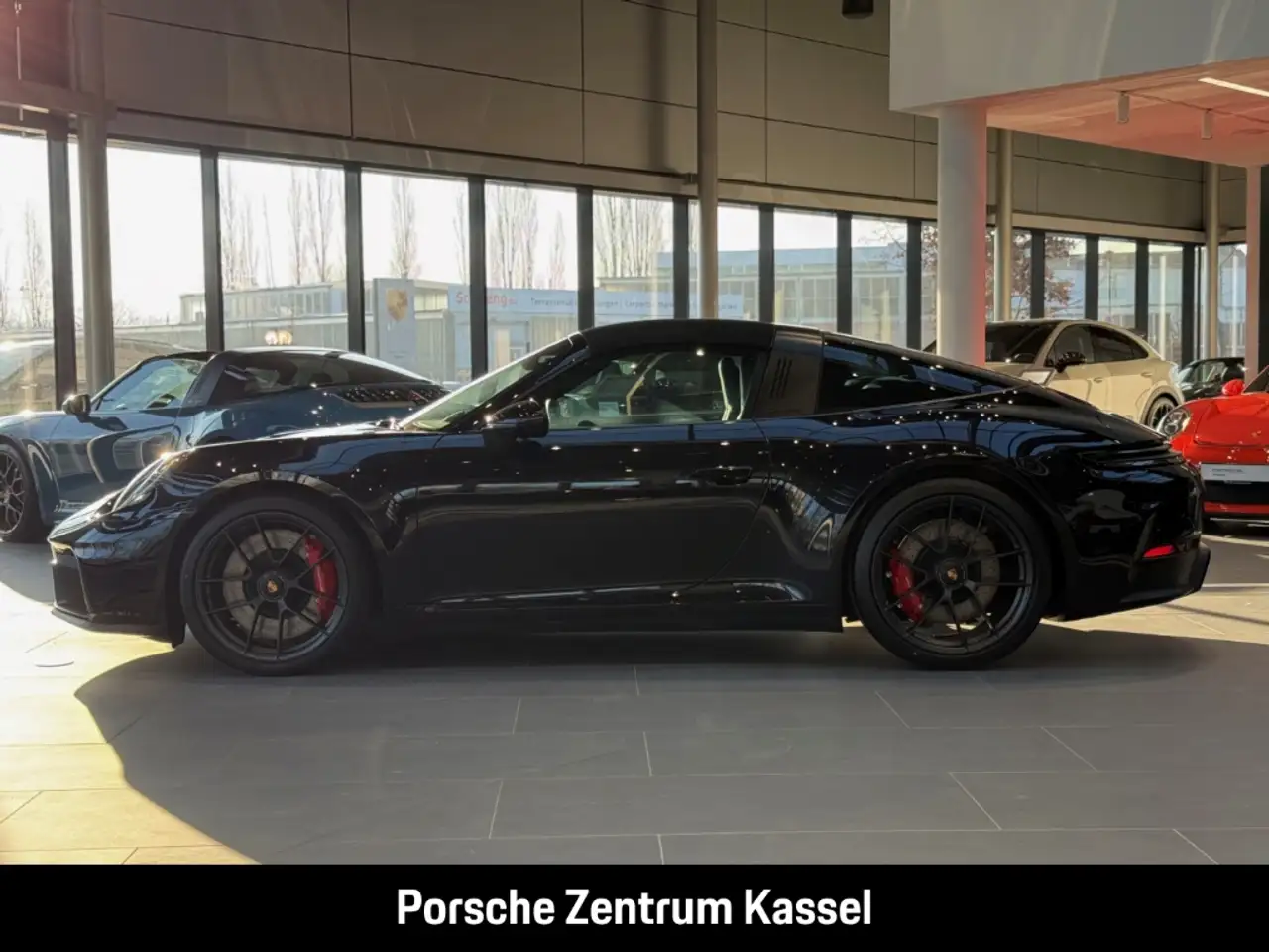 Porsche 992 911 2