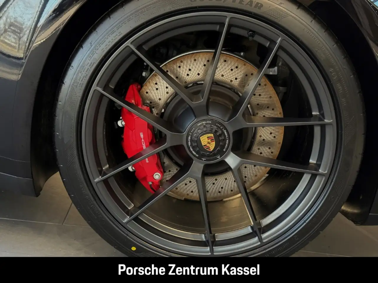 Porsche 992 911 9