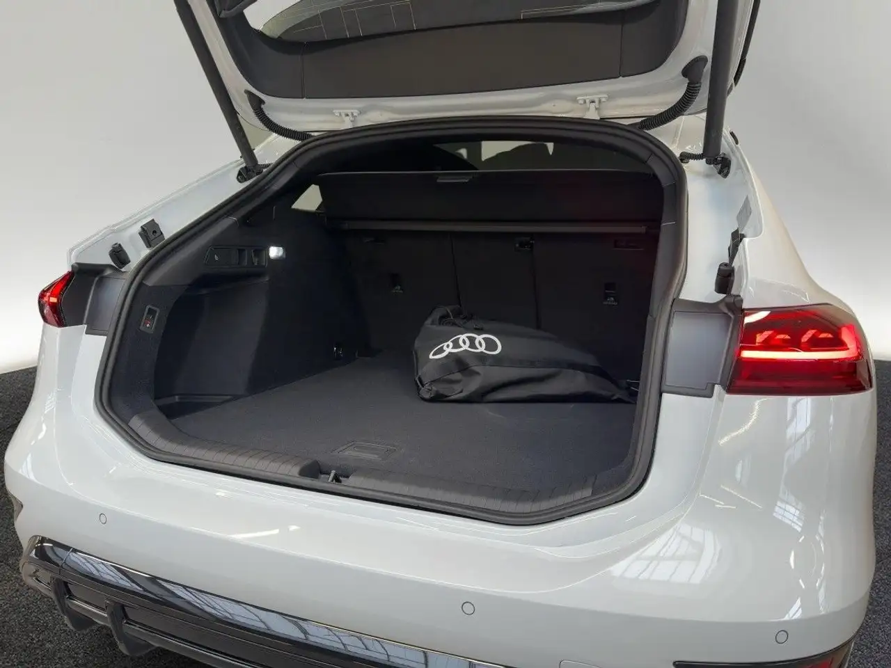 Audi S6 7