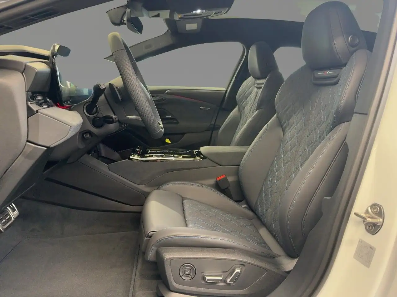 Audi S6 8