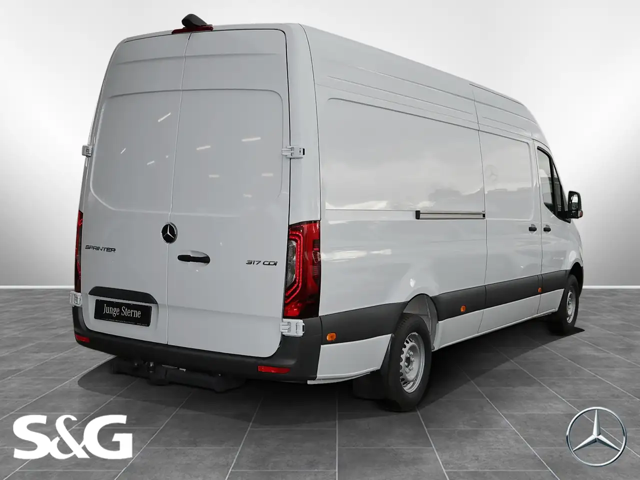 Mercedes-Benz Sprinter 317 3