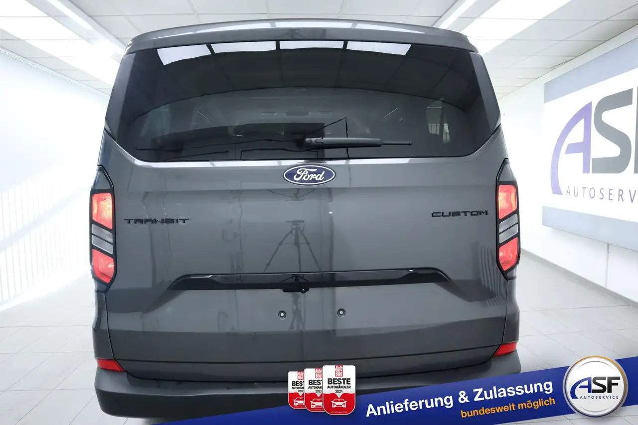 Ford Tourneo 9