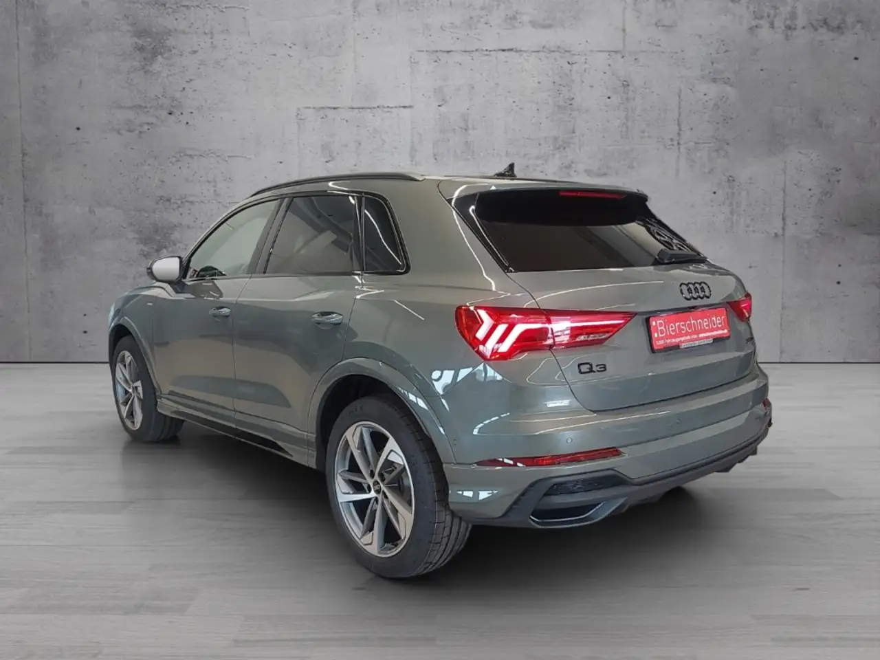 Audi Q3 5