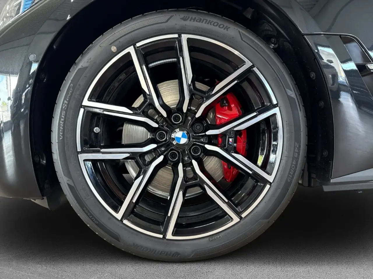 BMW i4 7
