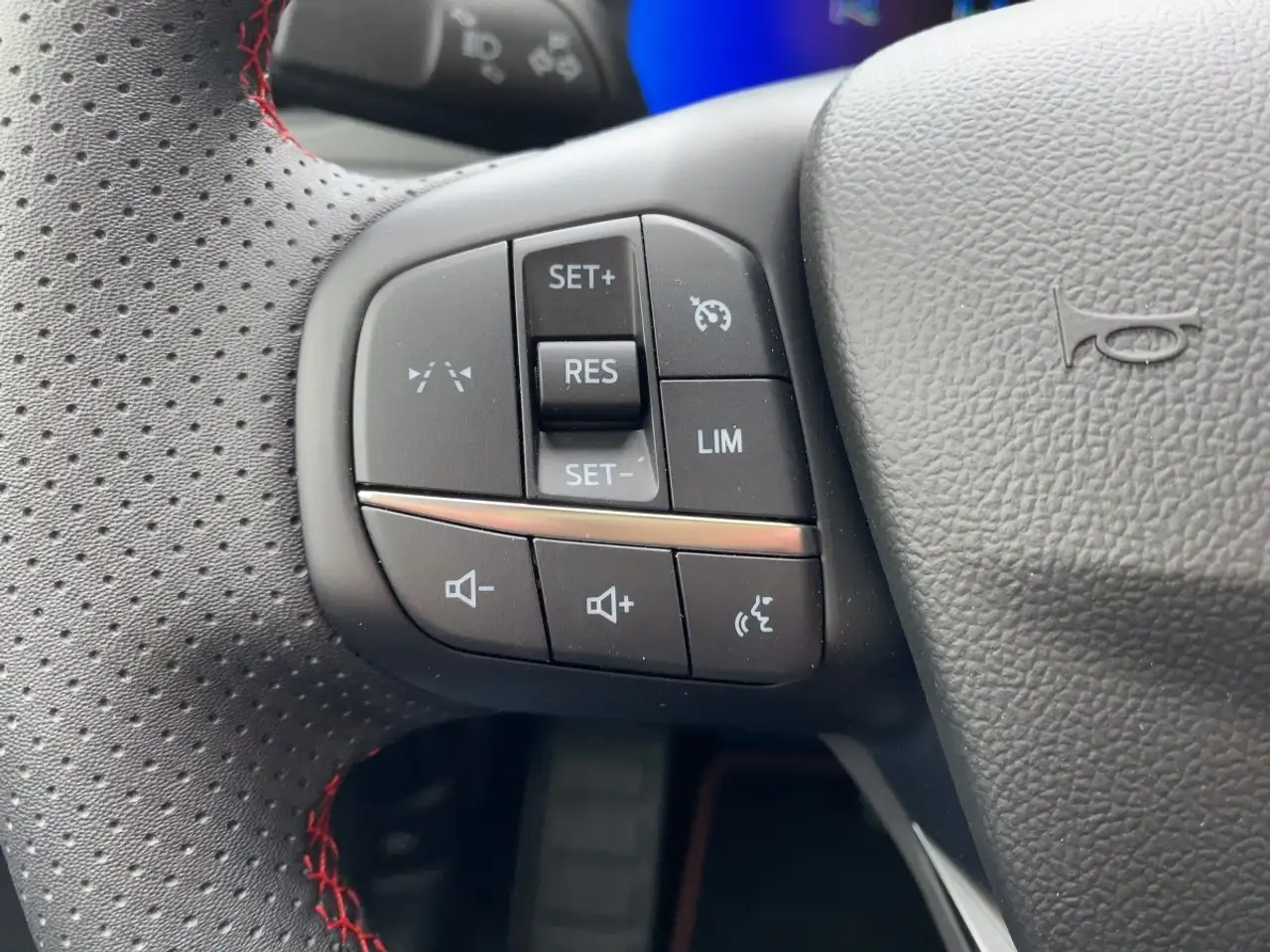 Ford Kuga 9
