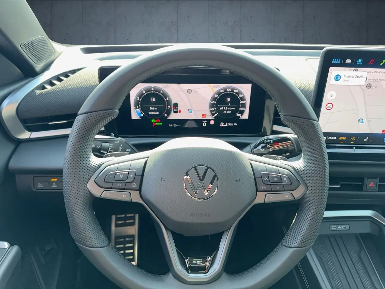 Volkswagen T-Roc 10