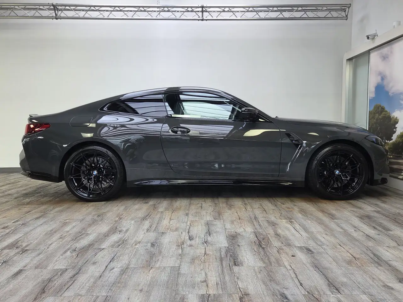 BMW M4 5