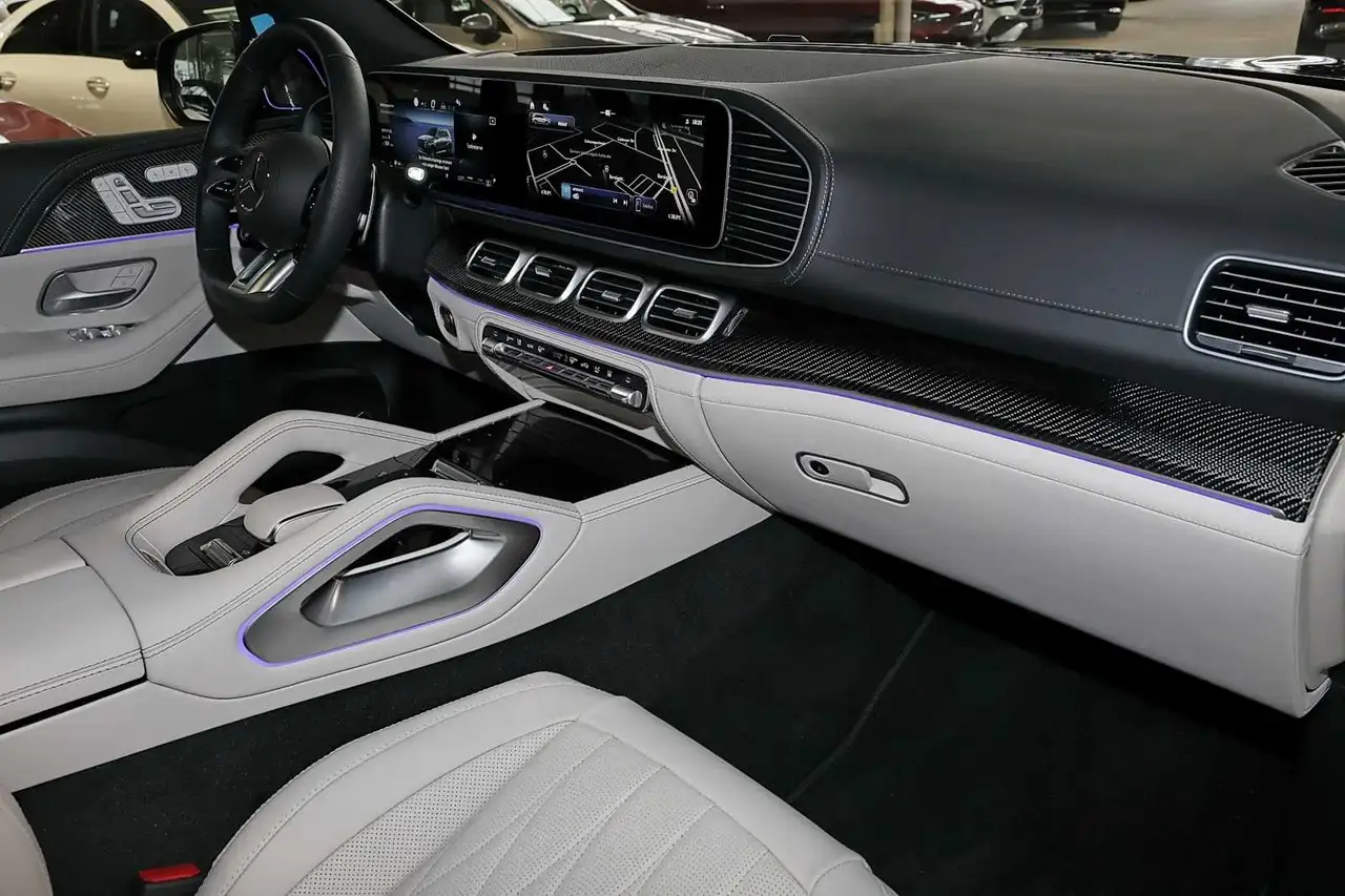 Mercedes-Benz GLS 63 10