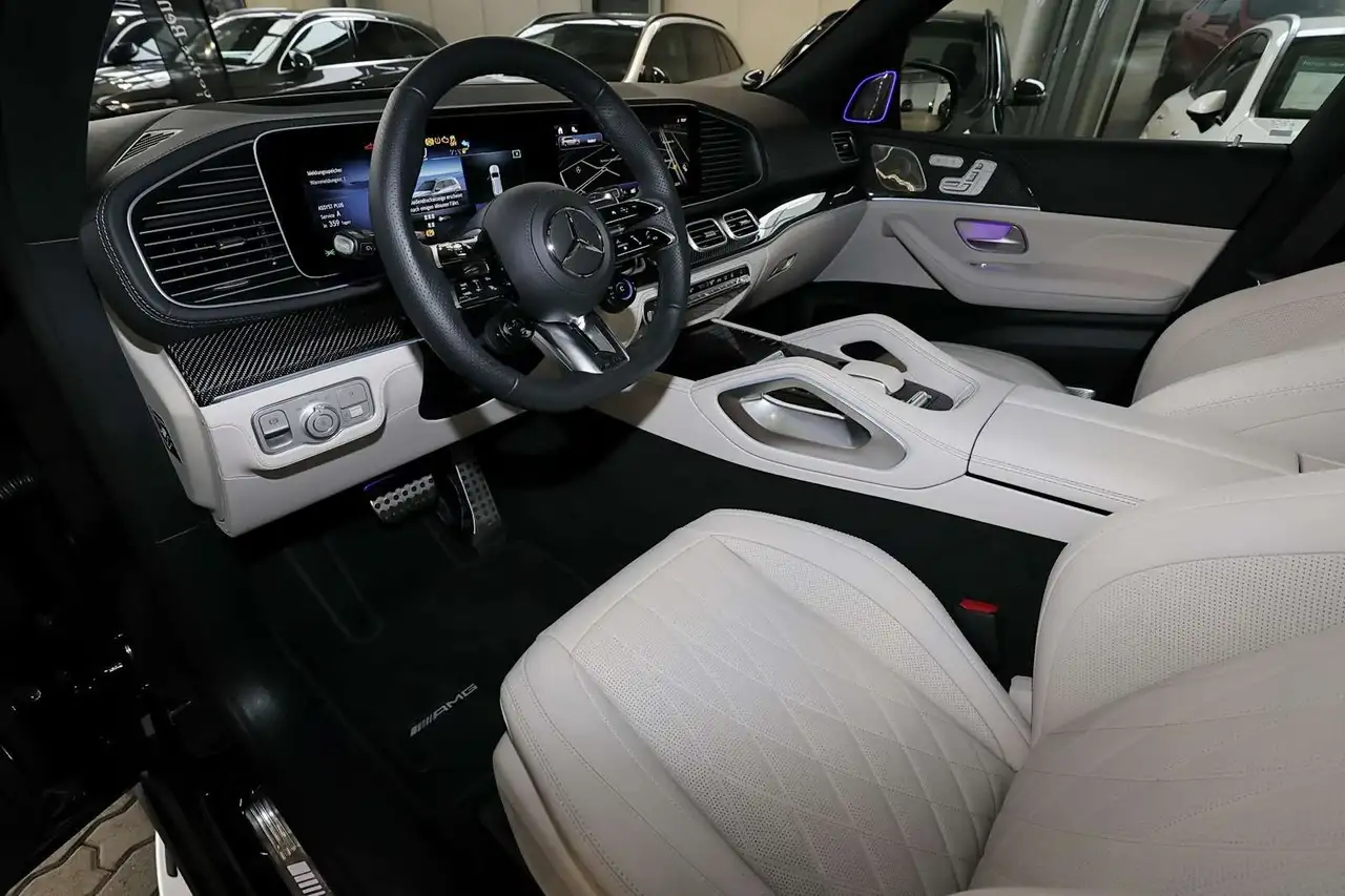 Mercedes-Benz GLS 63 11