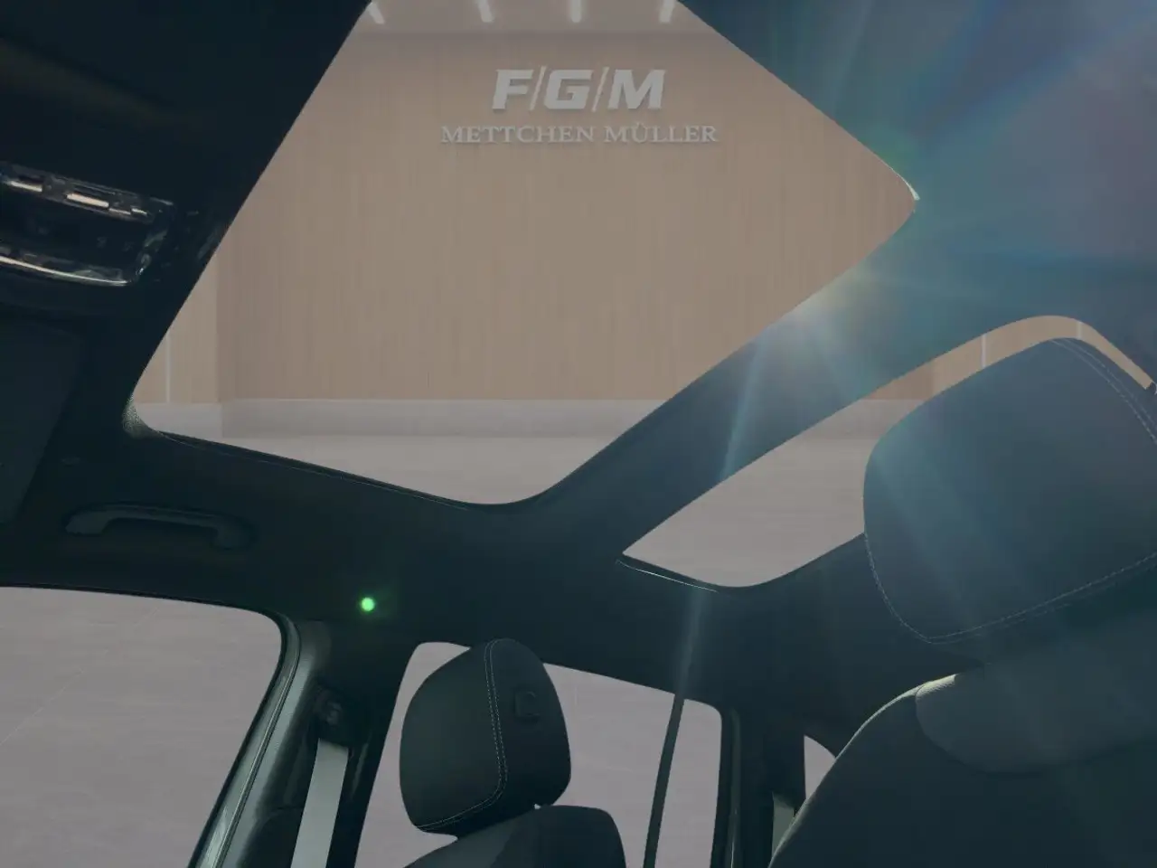 Mercedes-Benz GLB 250 14
