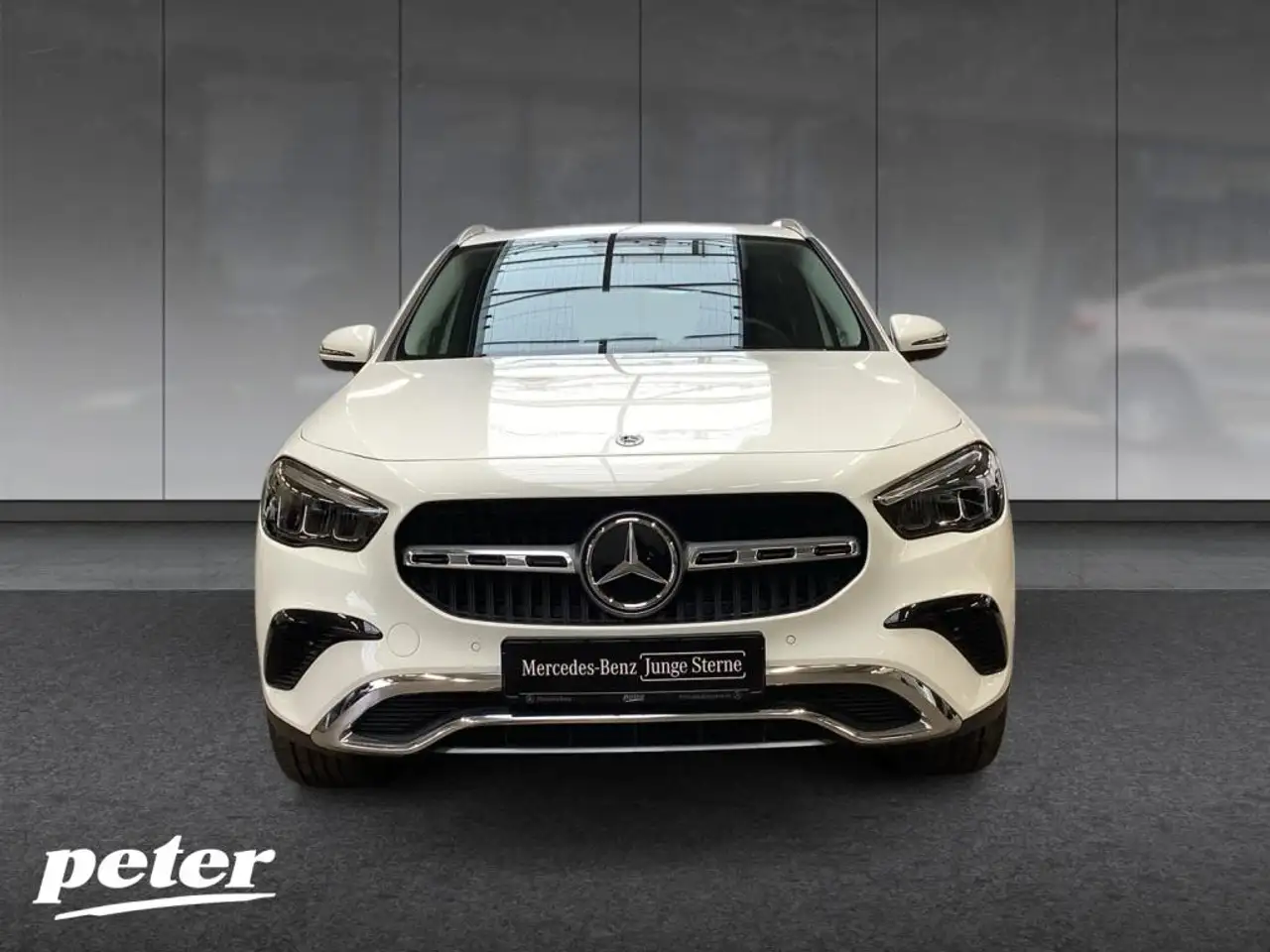 Mercedes-Benz GLA 180 2