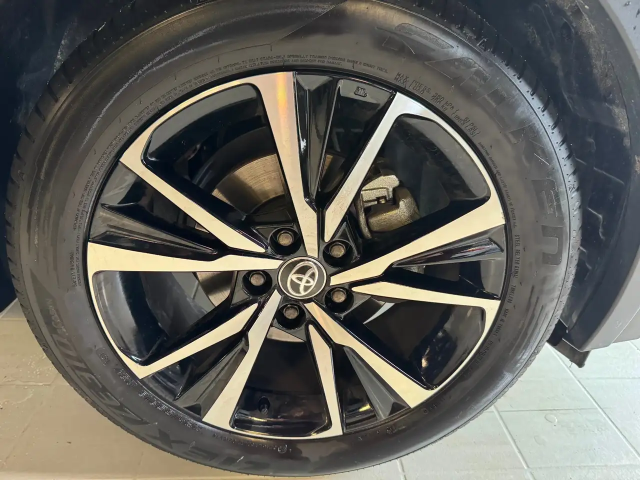 Toyota C-HR 8