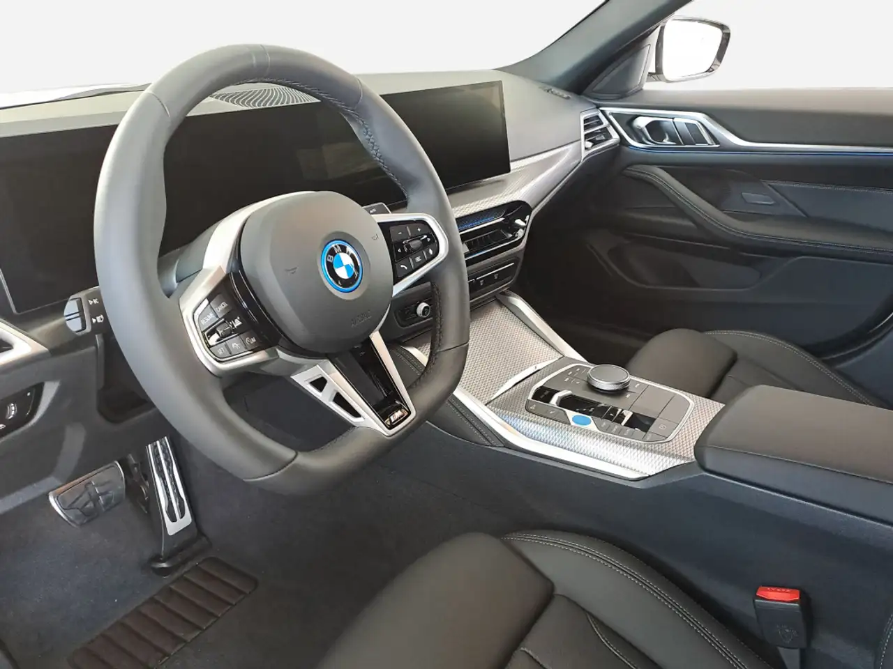 BMW i4 10