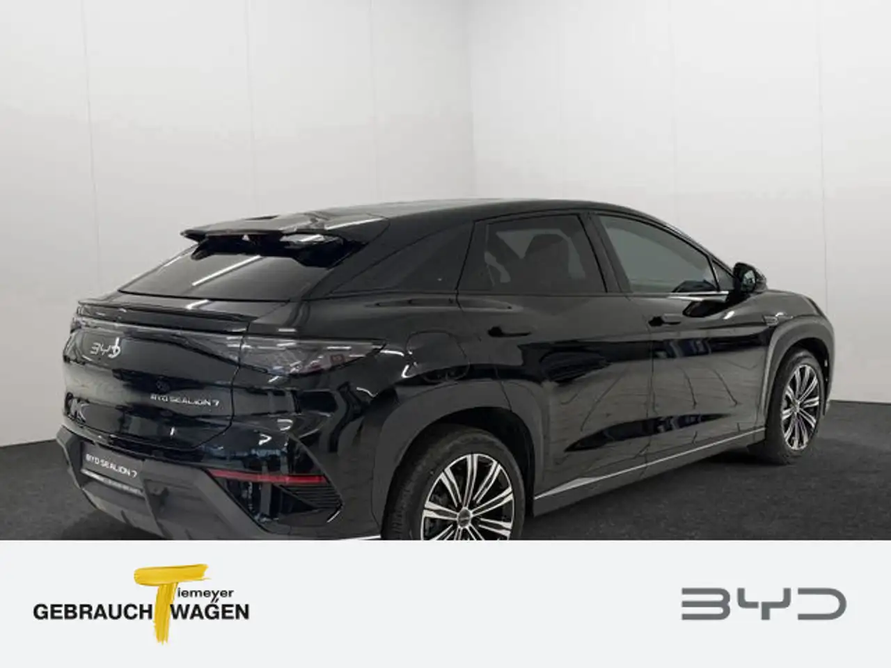 BYD Sealion 7 4