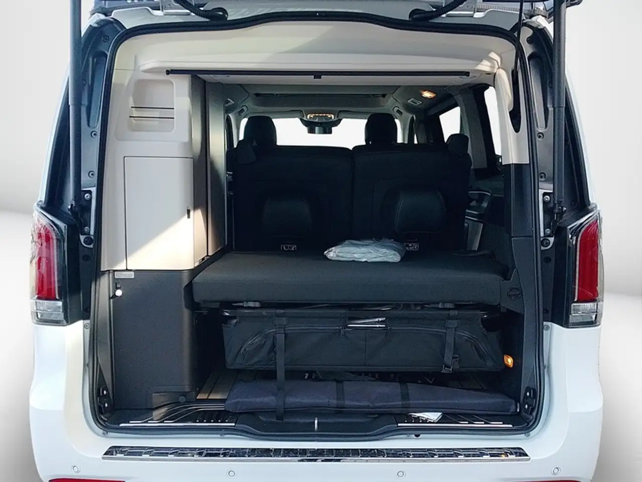 Mercedes-Benz V 300 10