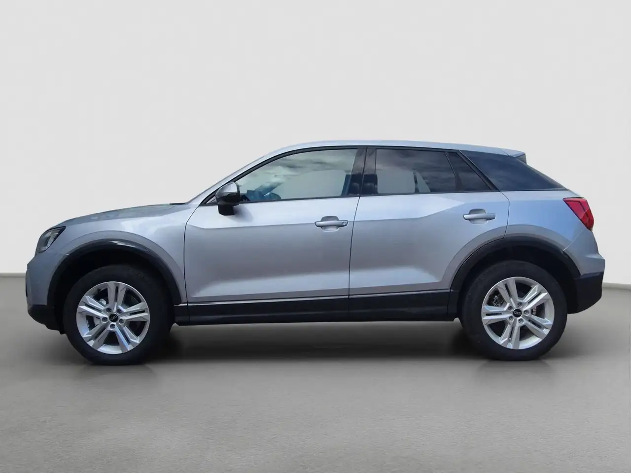 Audi Q2 3