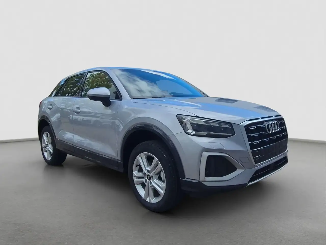 Audi Q2 8
