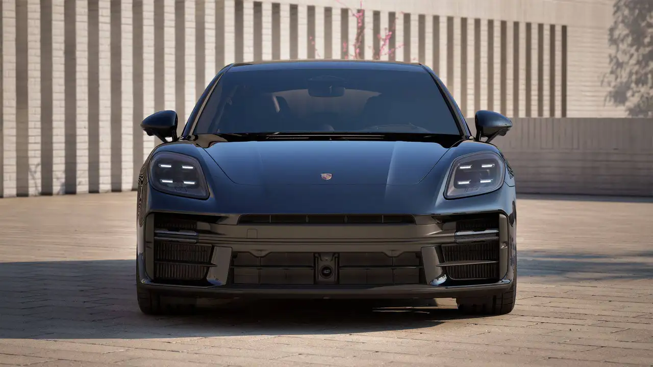 Porsche Panamera 4 6