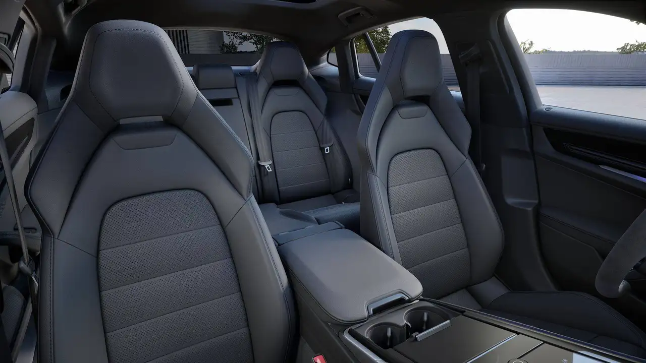 Porsche Panamera 4 9