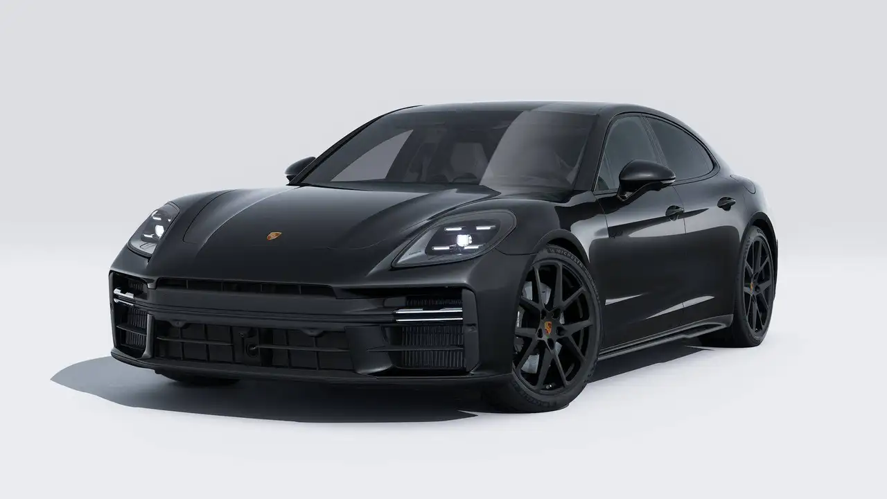 Porsche Panamera 4 11