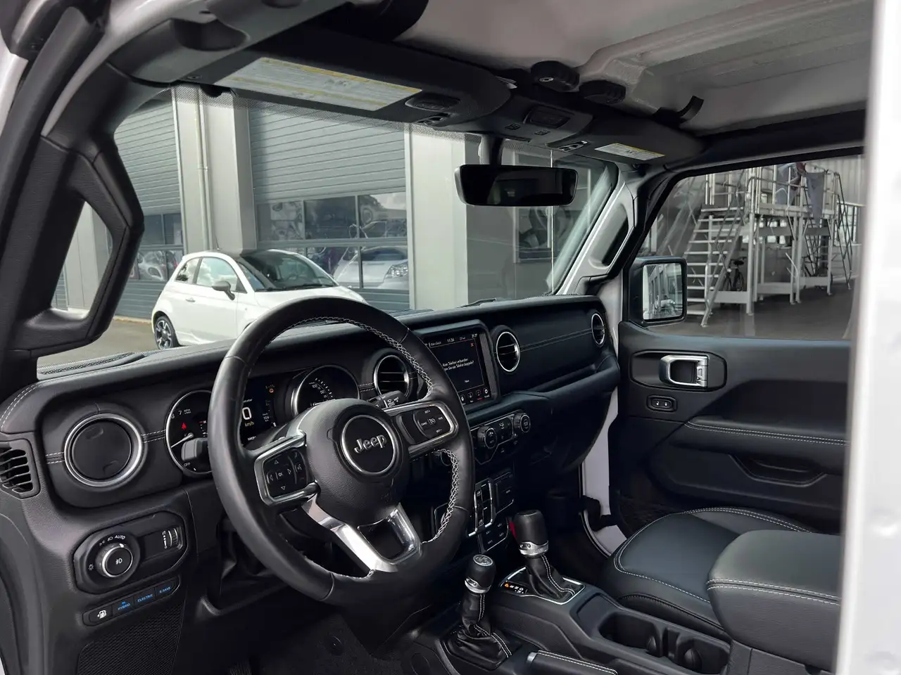 Jeep Wrangler 5