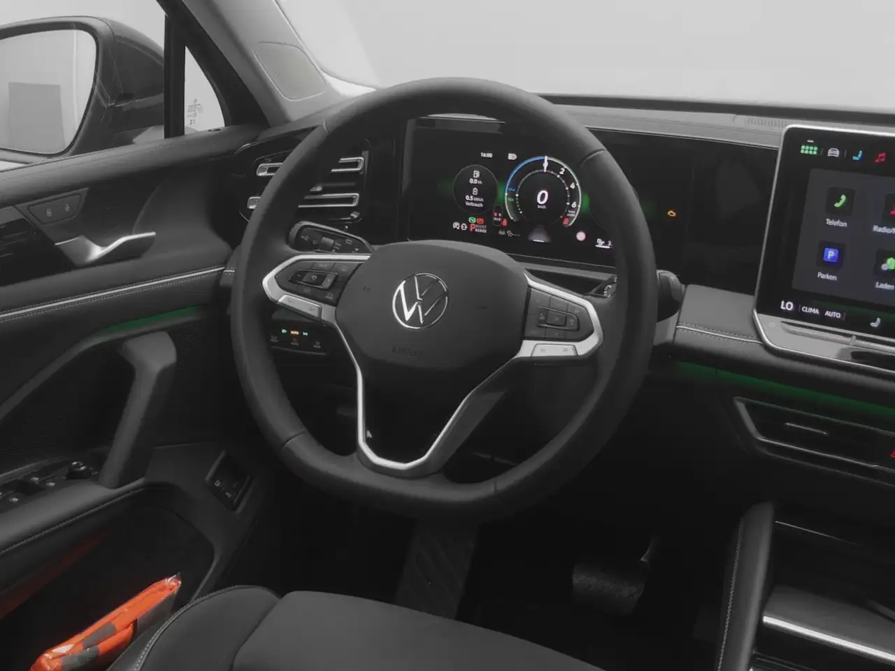 Volkswagen Tiguan 8