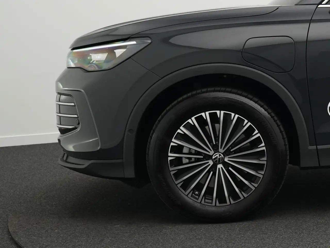 Volkswagen Tiguan 16