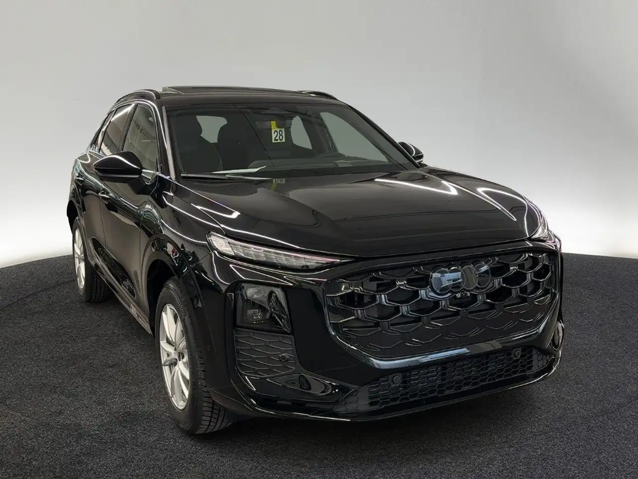 Audi Q3 8