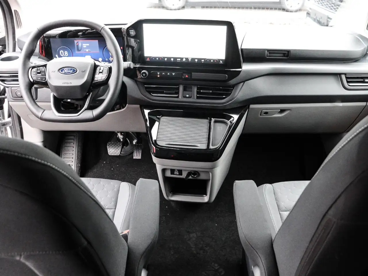 Ford Tourneo 4
