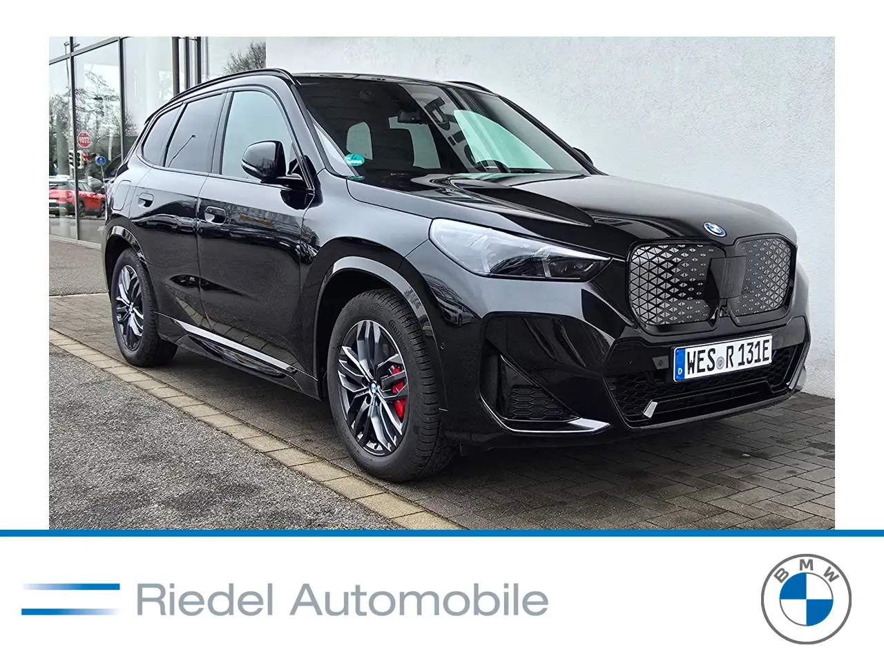 BMW iX1