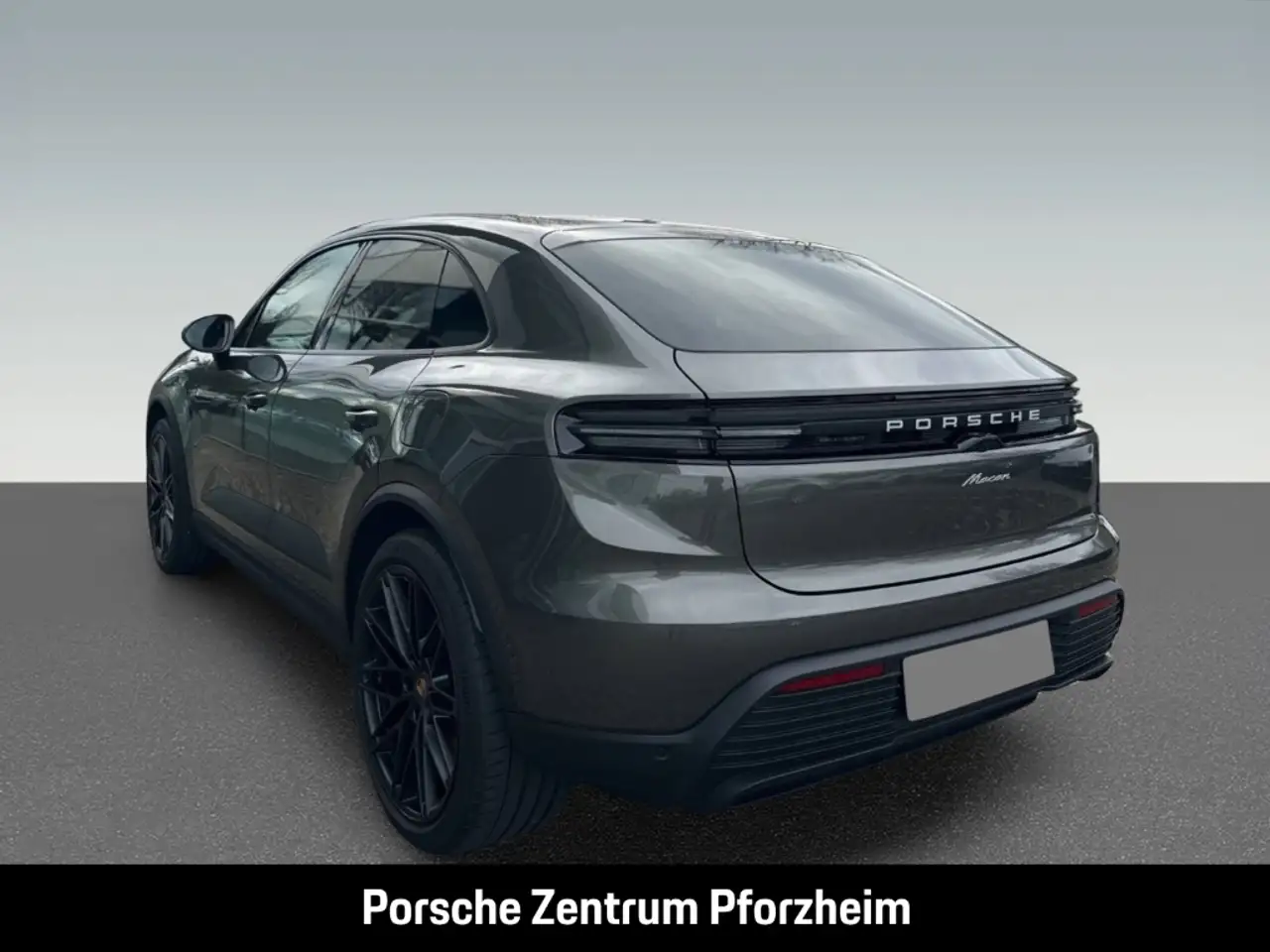 Porsche Macan 3