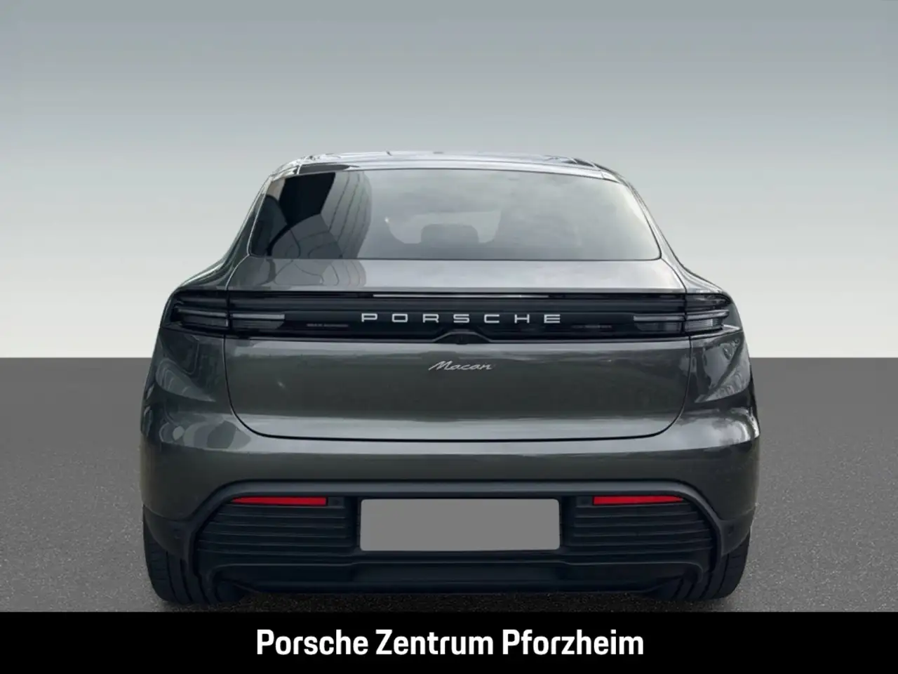 Porsche Macan 8