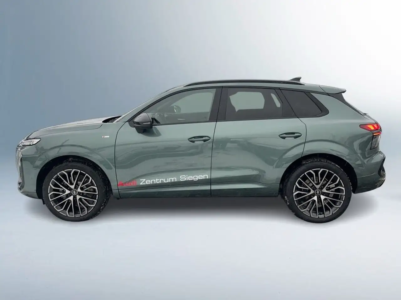Audi Q3 4