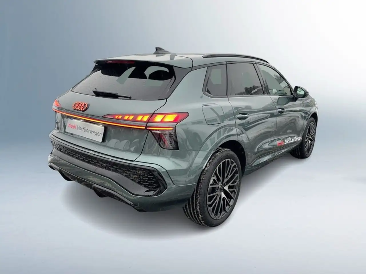 Audi Q3 7