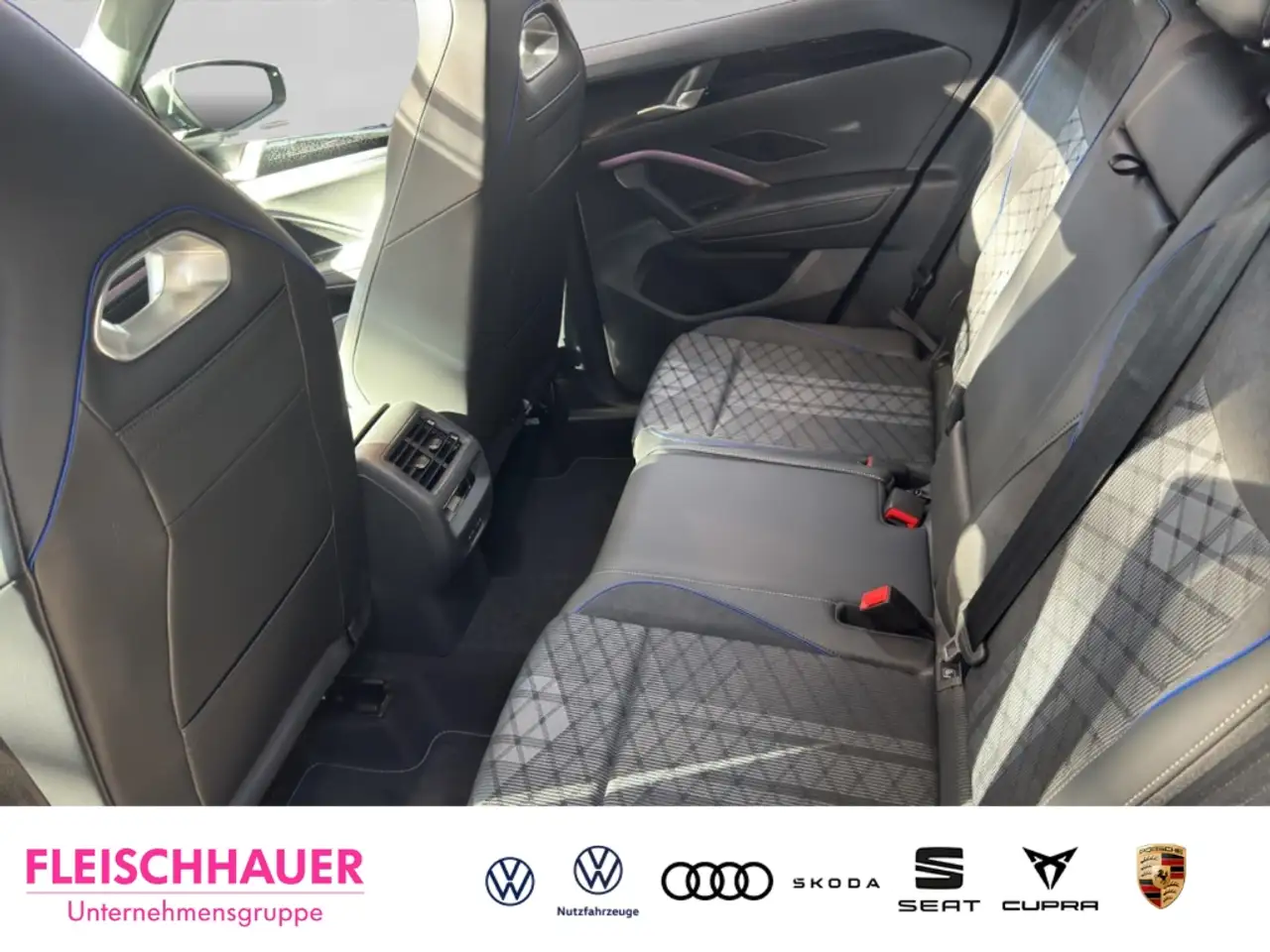 Volkswagen Tiguan 9