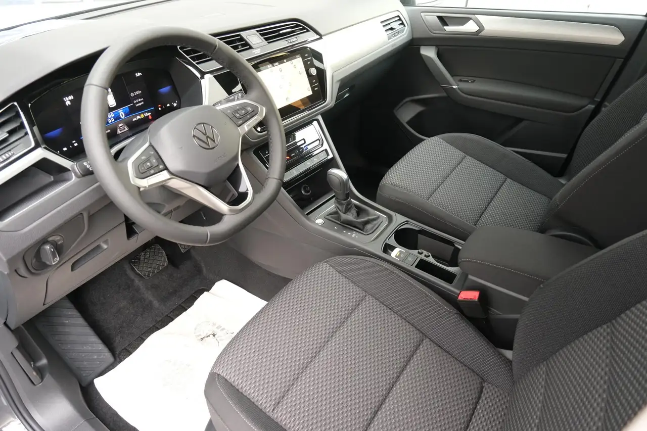 Volkswagen Touran 12